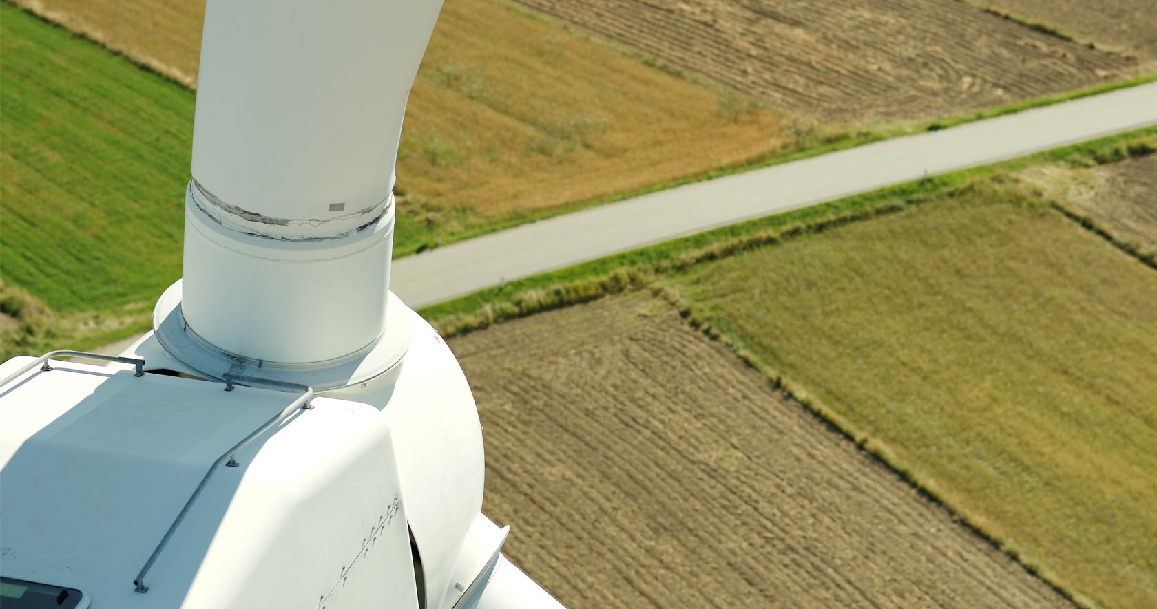 Inspection UAV monitoring a wind mill